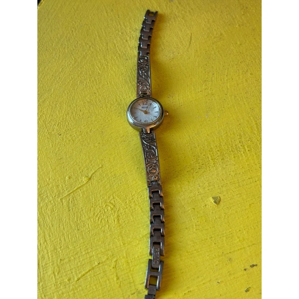Relic by Fossil Womens Silver Tone Floral Engraved Bangle Watch ZR92207